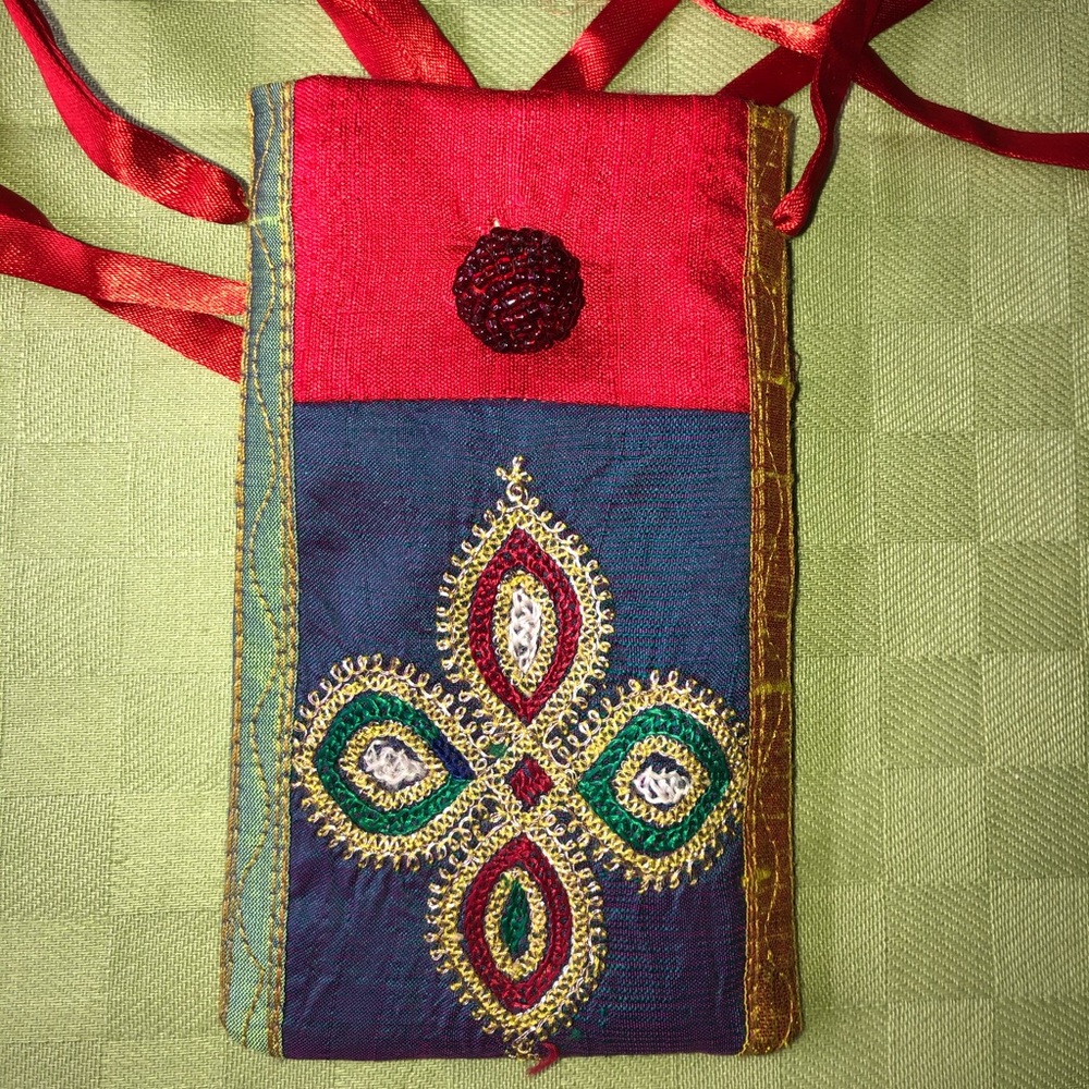 Kutch bag for credit cards and keys